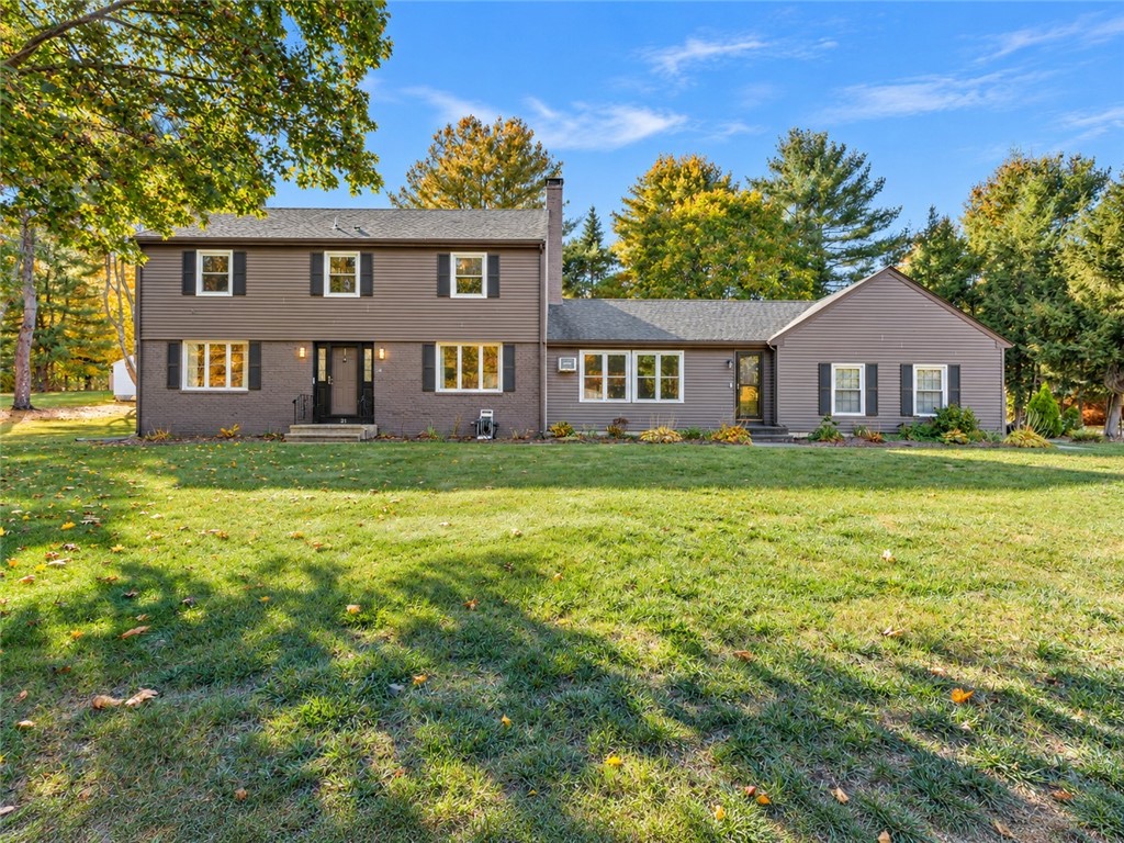 21 Woodcrest Drive — photo