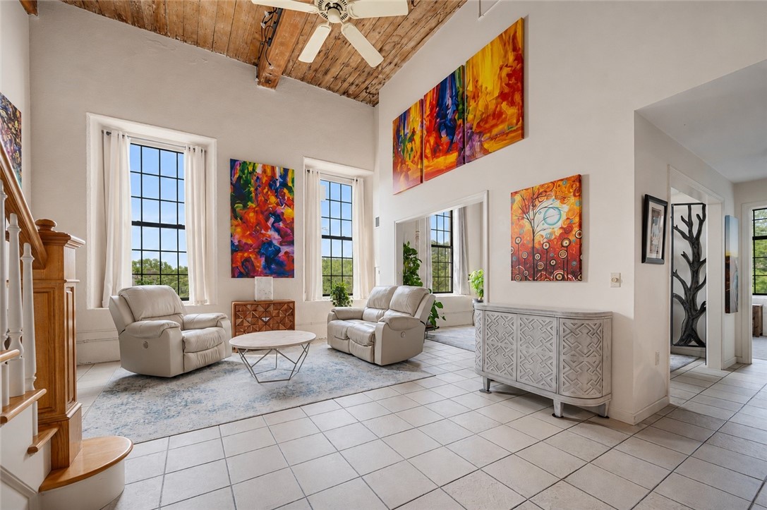 15 Higgins Street Unit 324 — photo