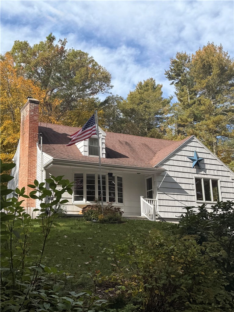 569 Hill Farm Road — photo