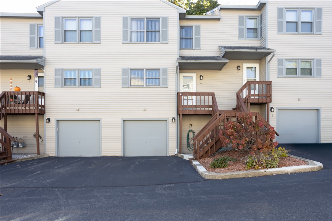 1603 Plainfield Pike Unit D8 — photo