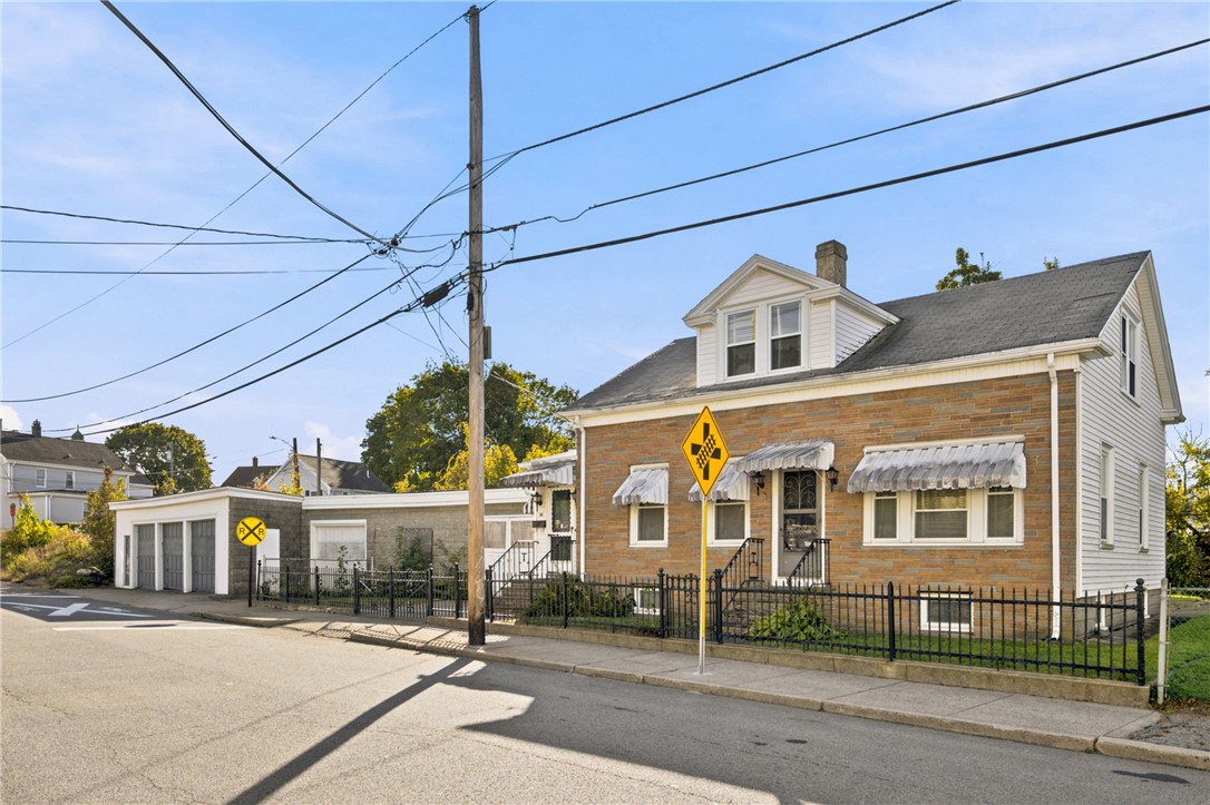 96 High Street — photo
