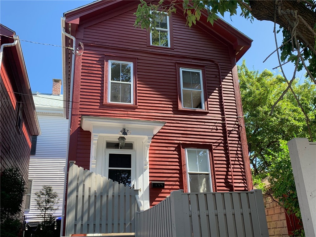 81 Sheldon Street Unit R — photo