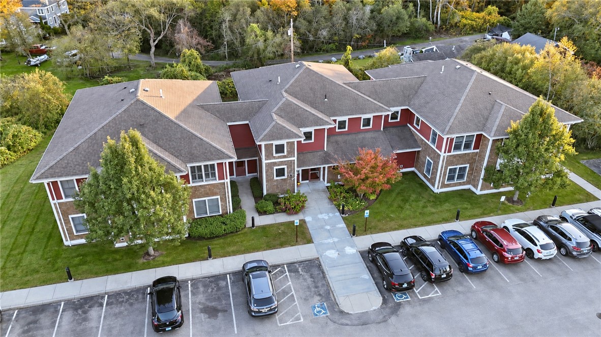 190 Clarke Road Unit 101 — photo