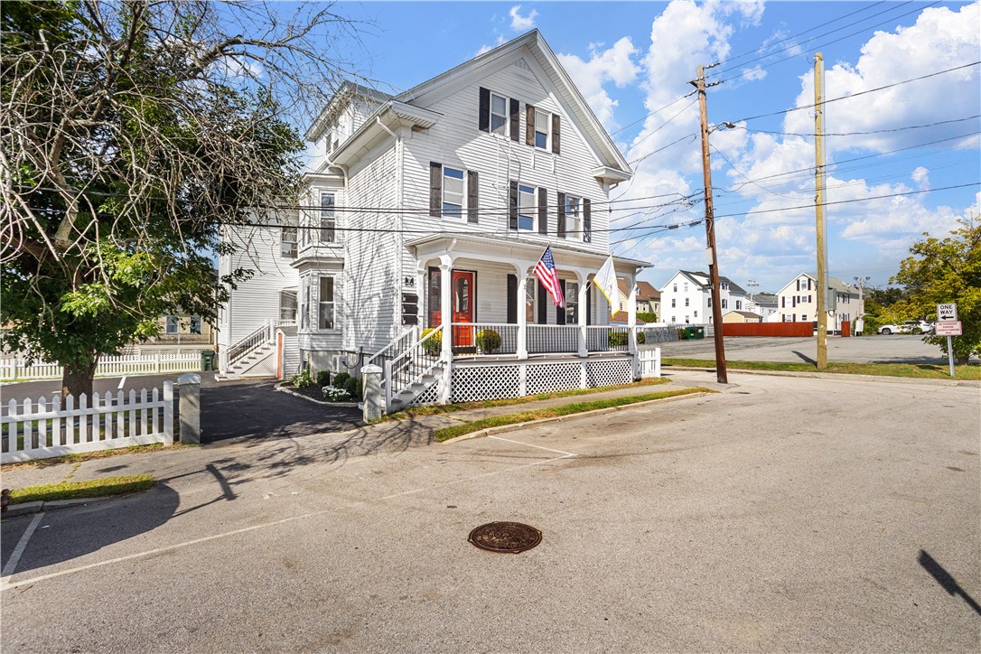 37 Lincoln Avenue Unit 1 — photo