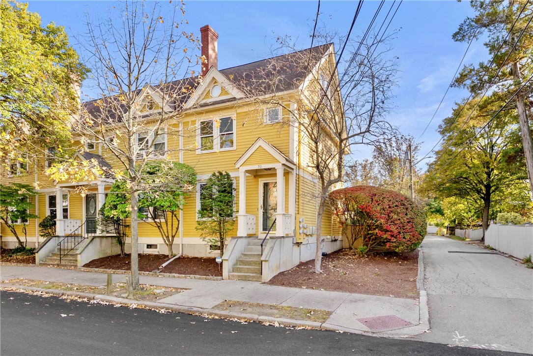 70 Oak Street Unit E — photo