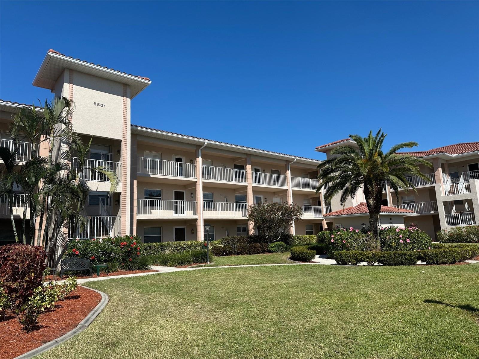 6501 Stone River Road 209 — photo
