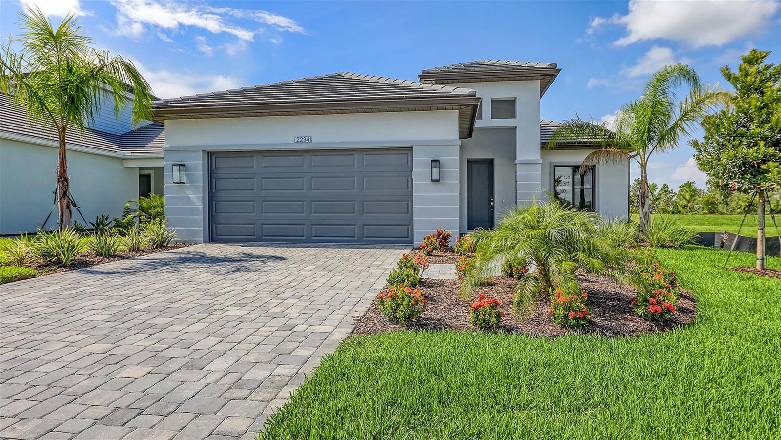 2234 Lady Palm Loop — photo