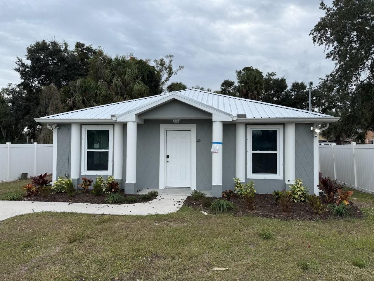 89 W Imogene Street — photo