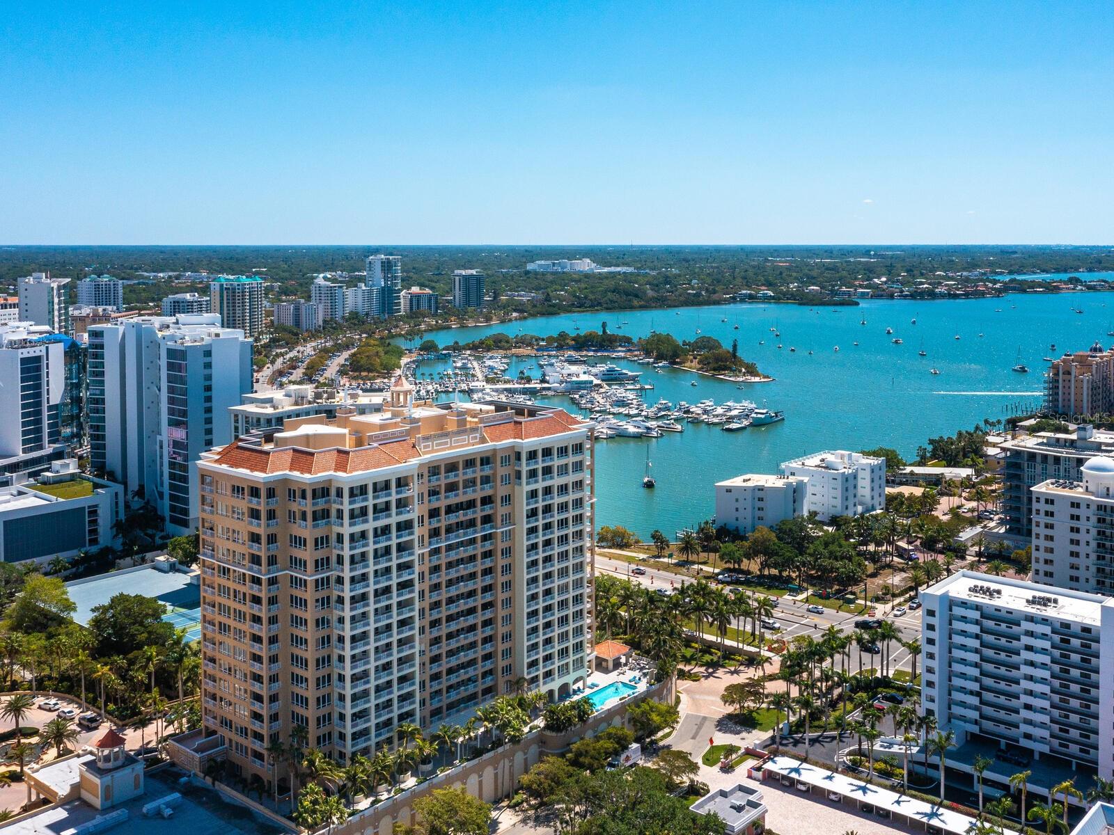 35 Watergate Drive 906 — photo