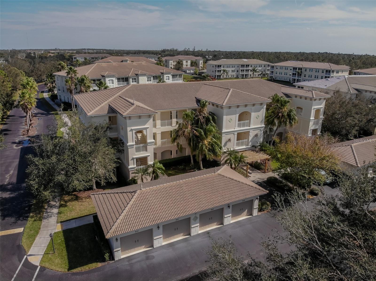 900 San Lino Circle 921 — photo