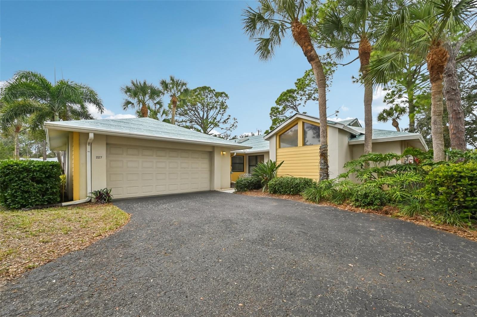 227 Southampton Drive 289 — photo