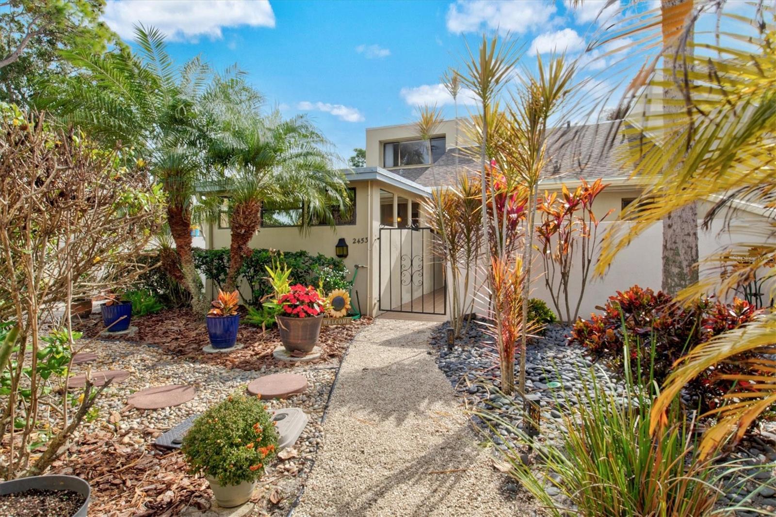 2453 Crispin Court F4 — photo