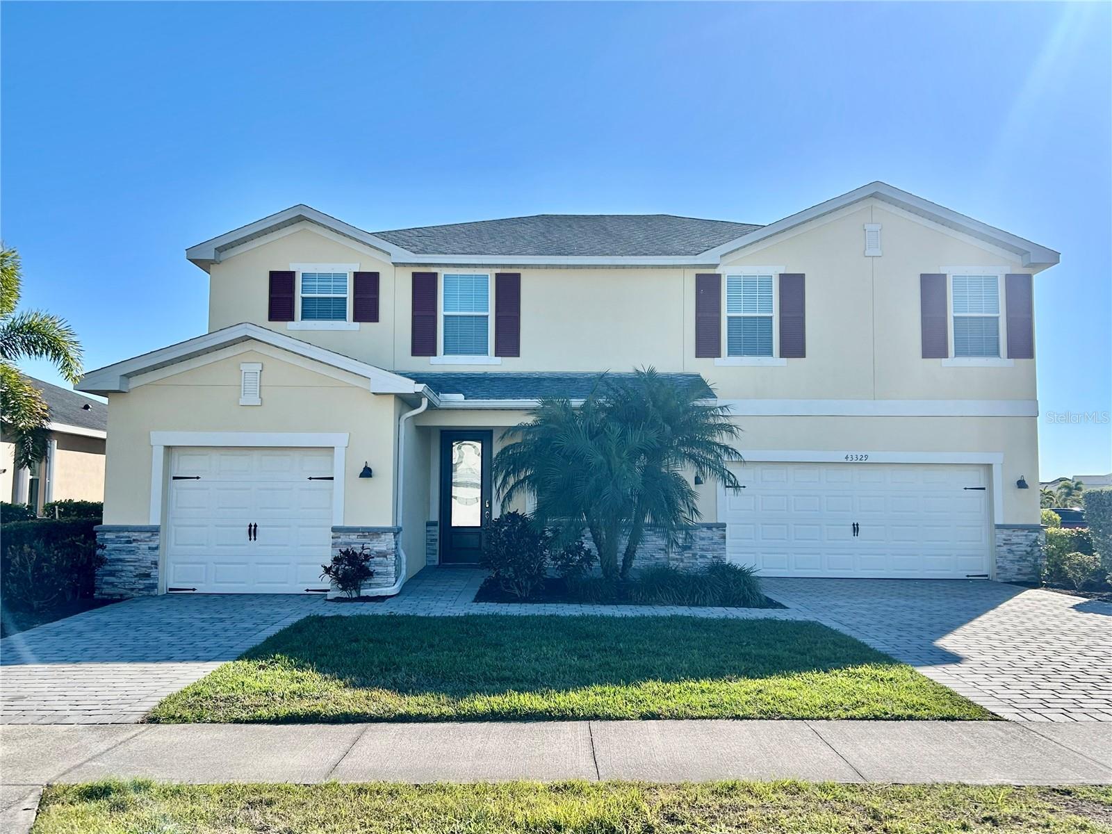43329 Treadway Drive — photo