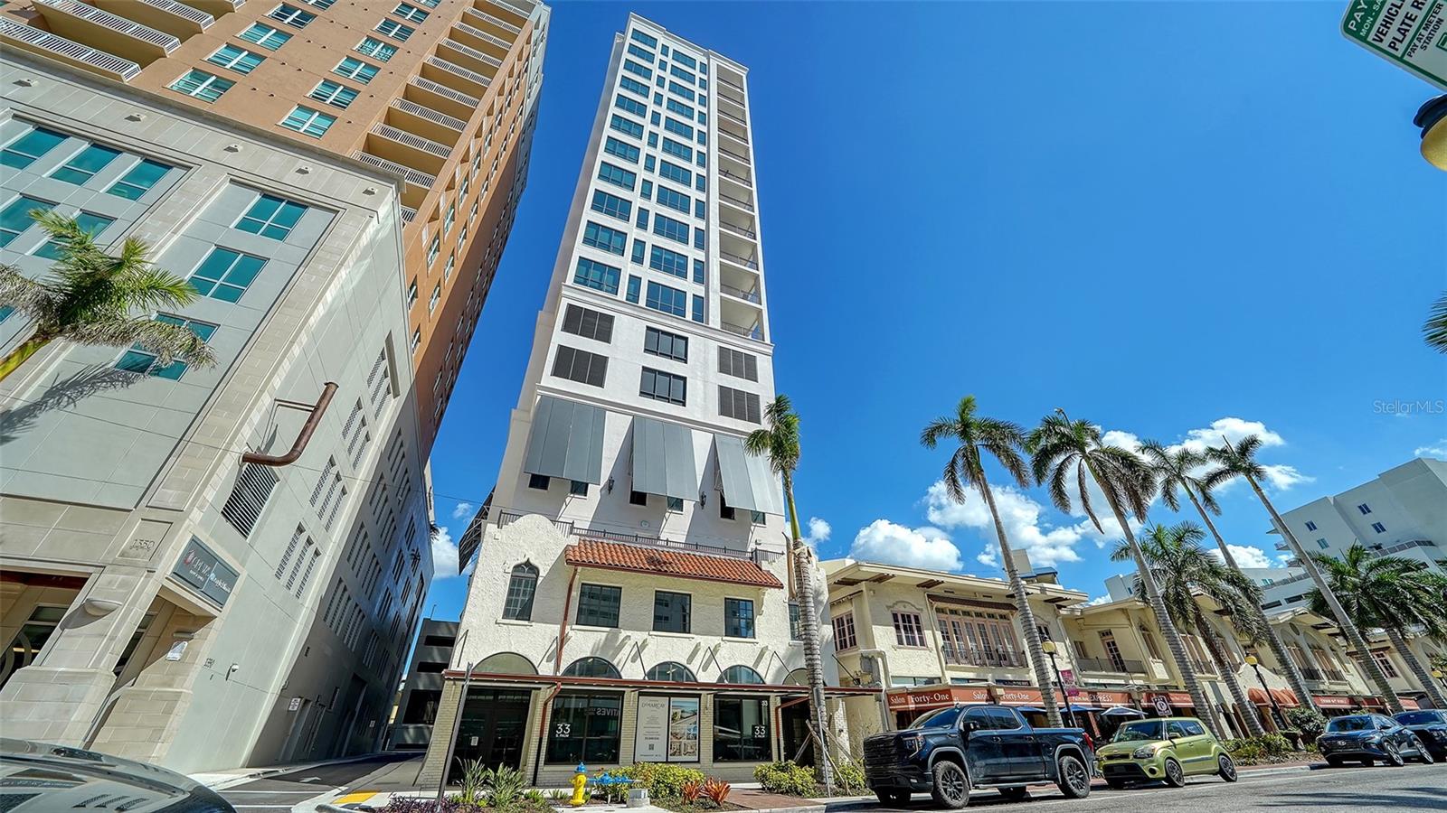 33 S Palm Avenue 904 — photo