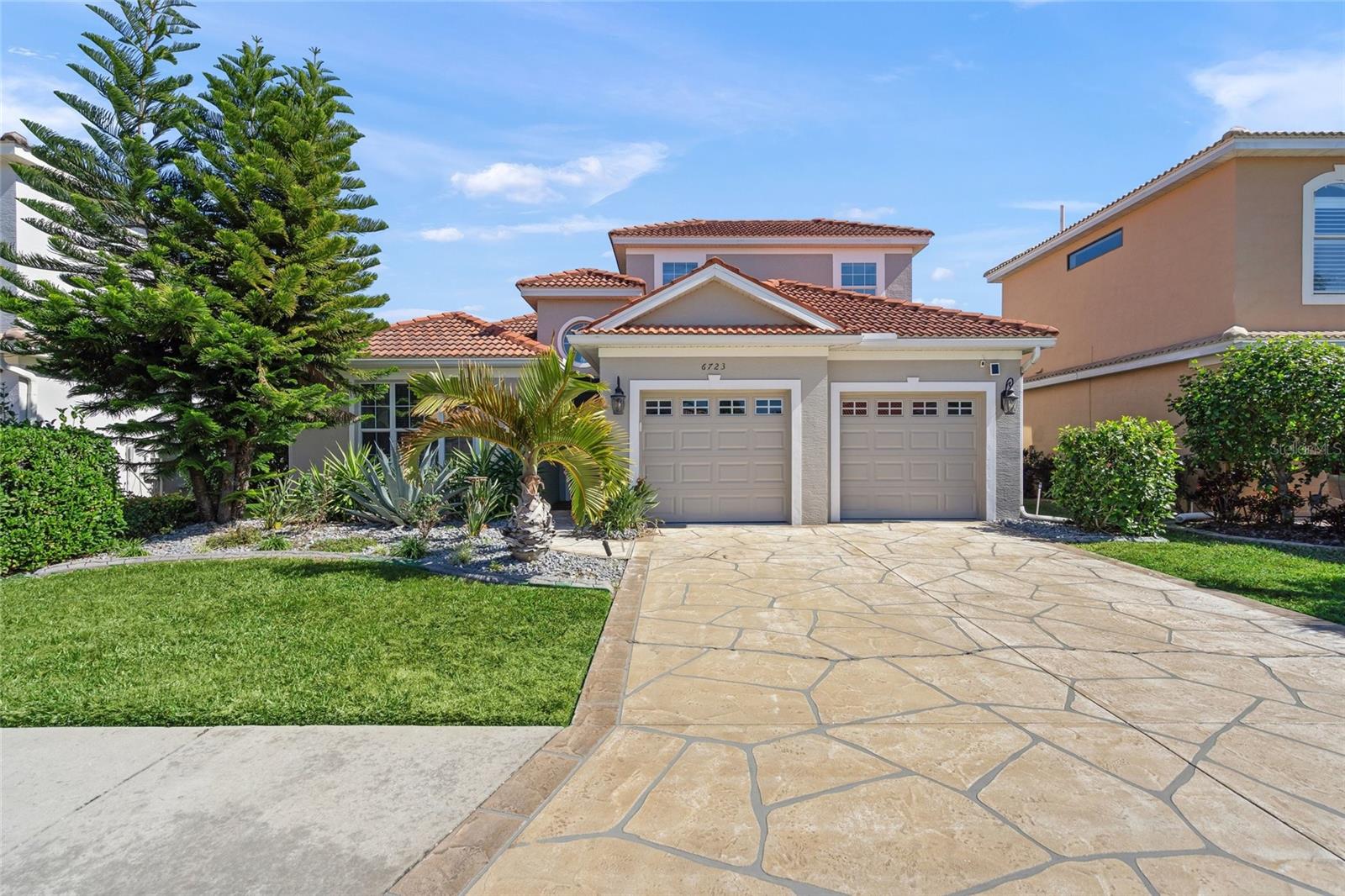 6723 Tailfeather Way — photo