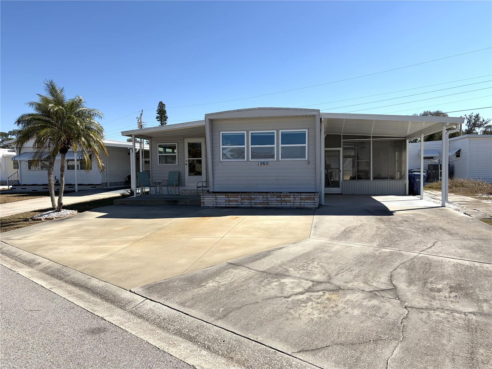1862 Palm Springs Street — photo