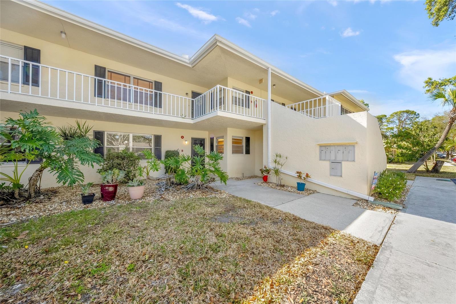 7860 Palm Aire Lane 105 — photo