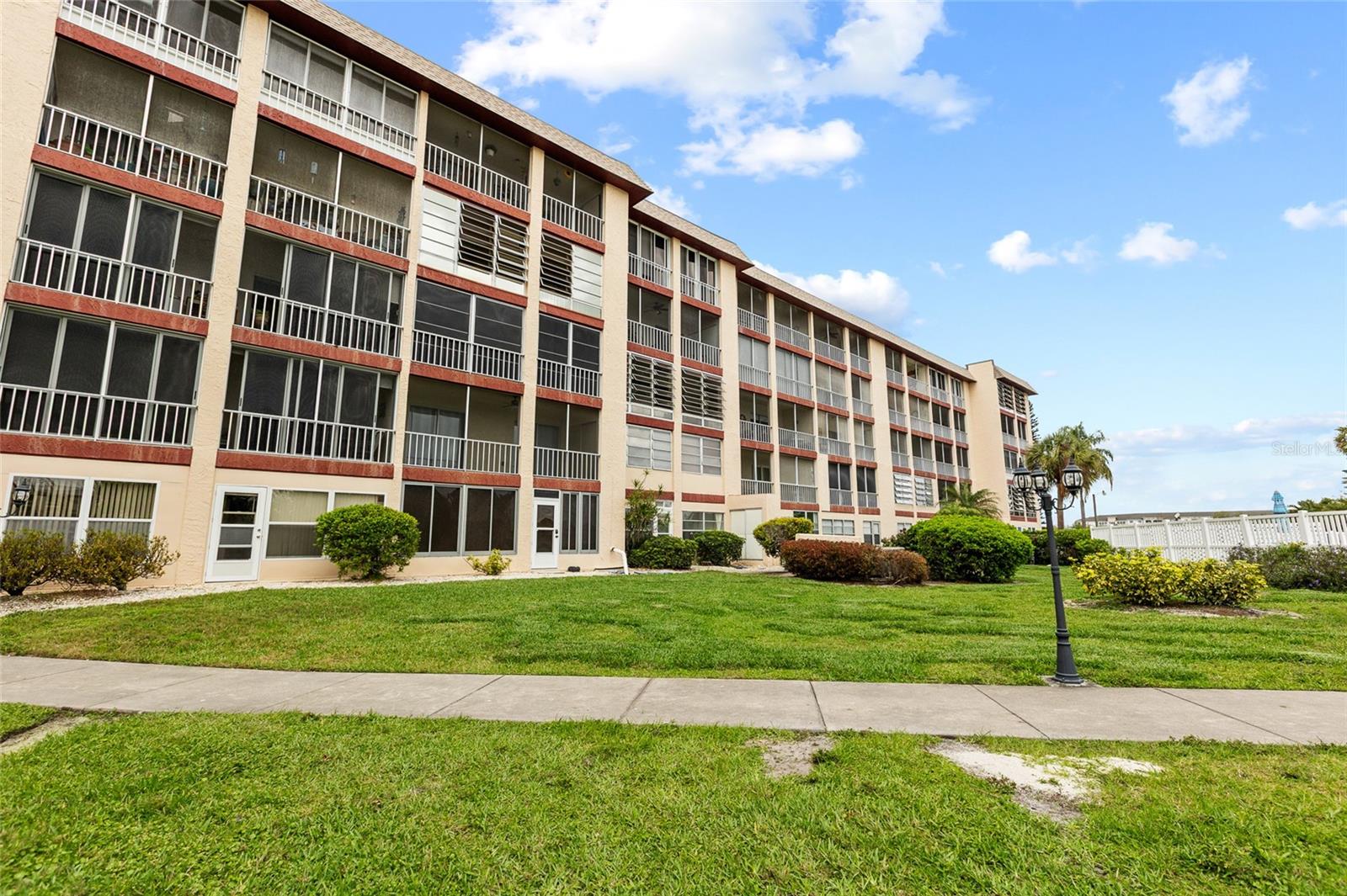 3959 Lake Bayshore Drive F 412 — photo