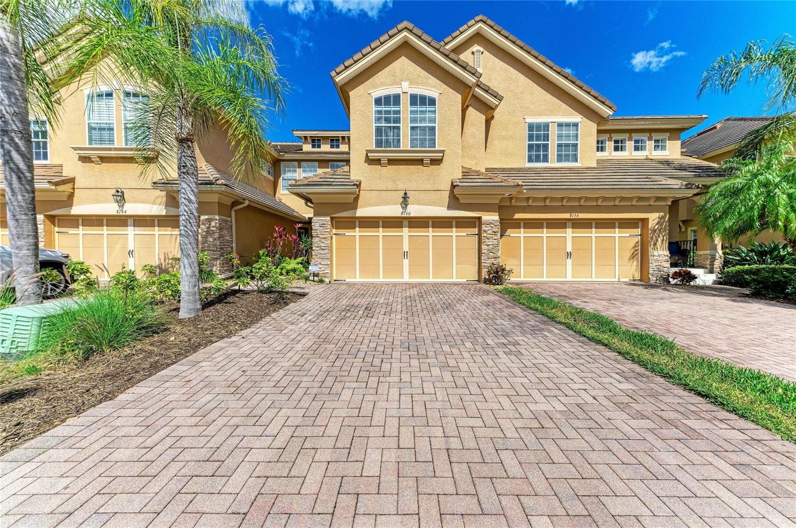 8160 Villa Grande Ct — photo