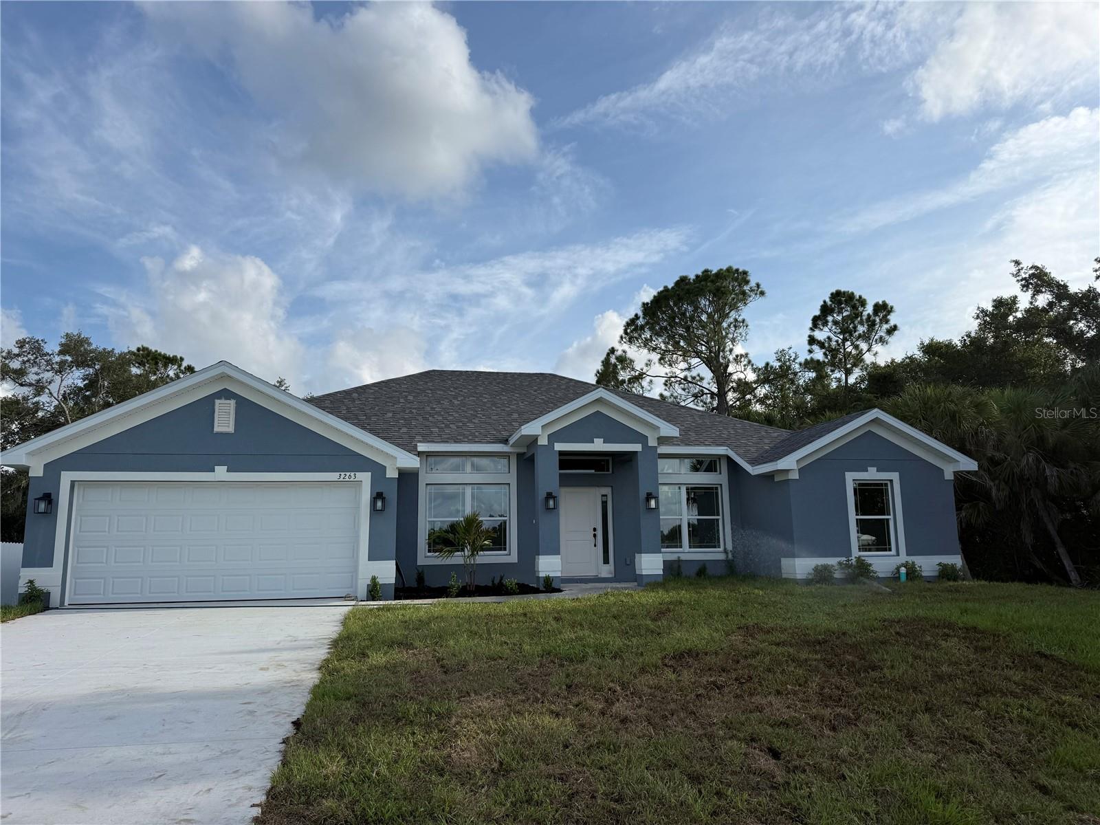 3263 Vickers Lane — photo