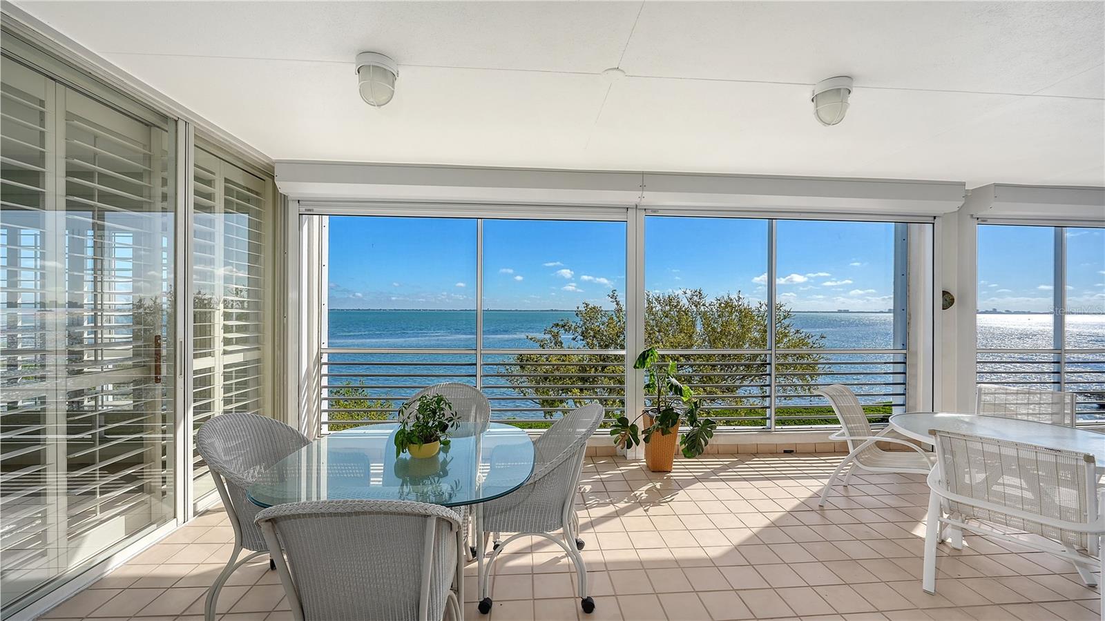 2410 Harbourside Drive 142 — photo
