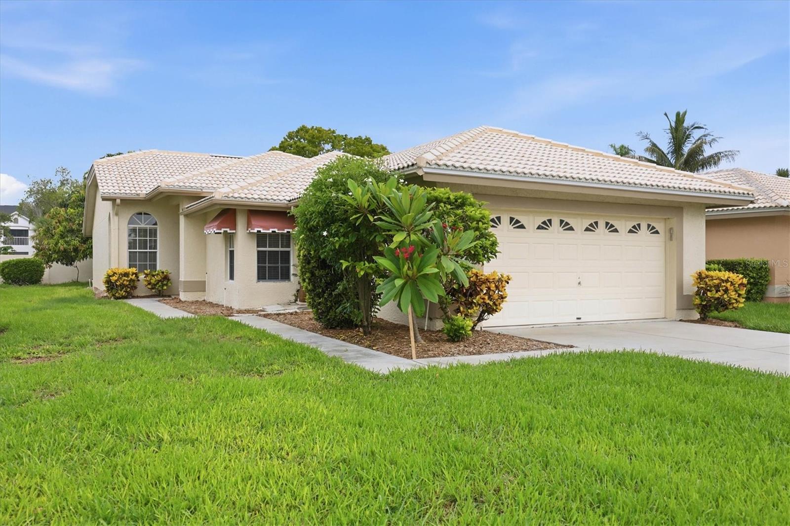 4738 Dundee Drive — photo