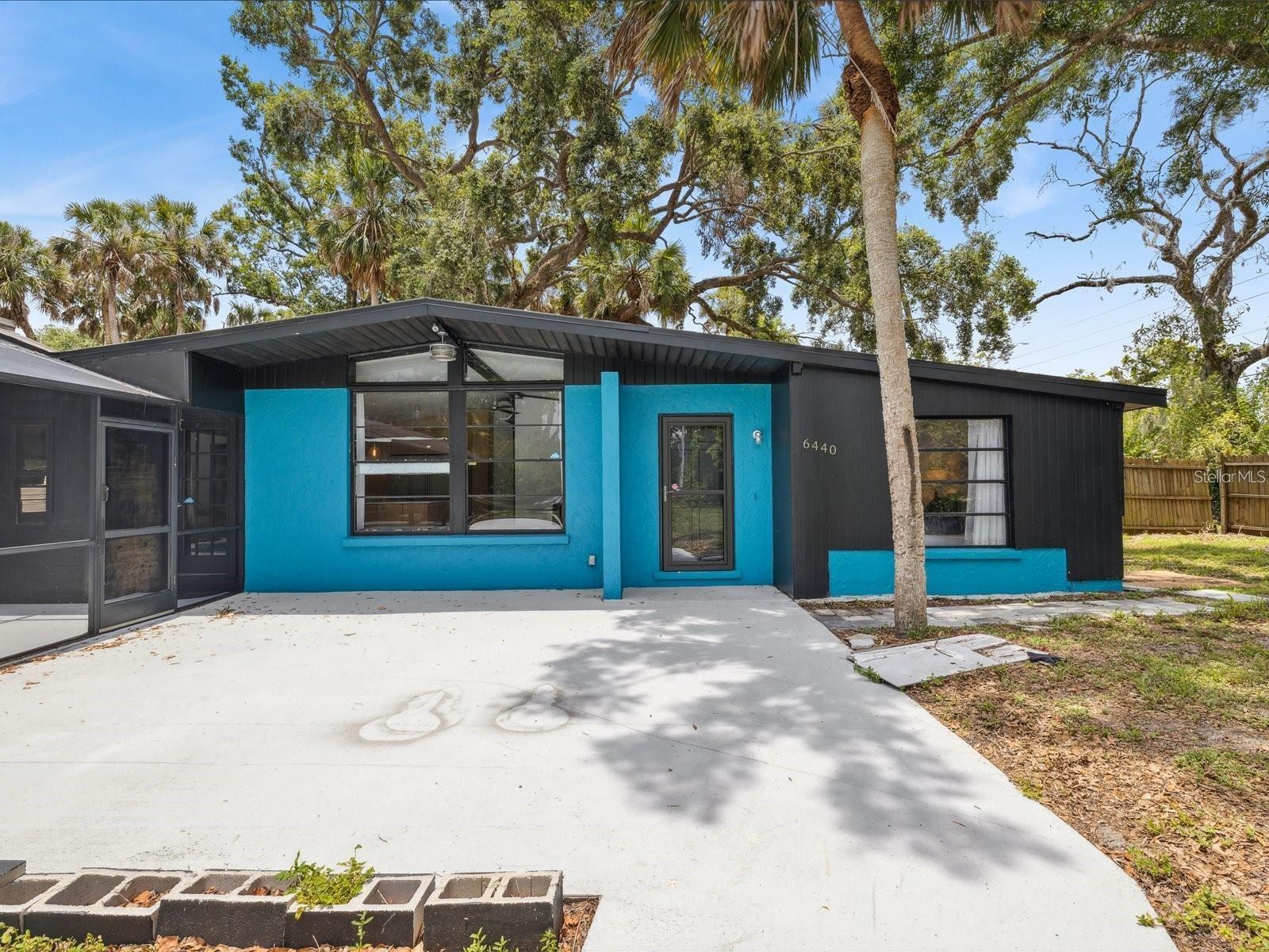 6440 Richardson Road — photo