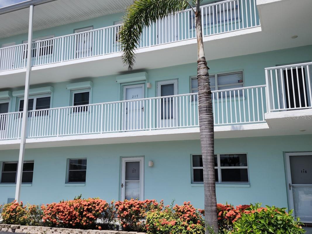 1819 Shore Drive S 217 — photo