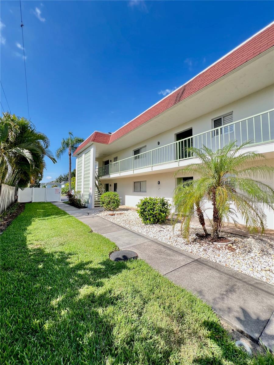 3504 Beneva Road 206 — photo