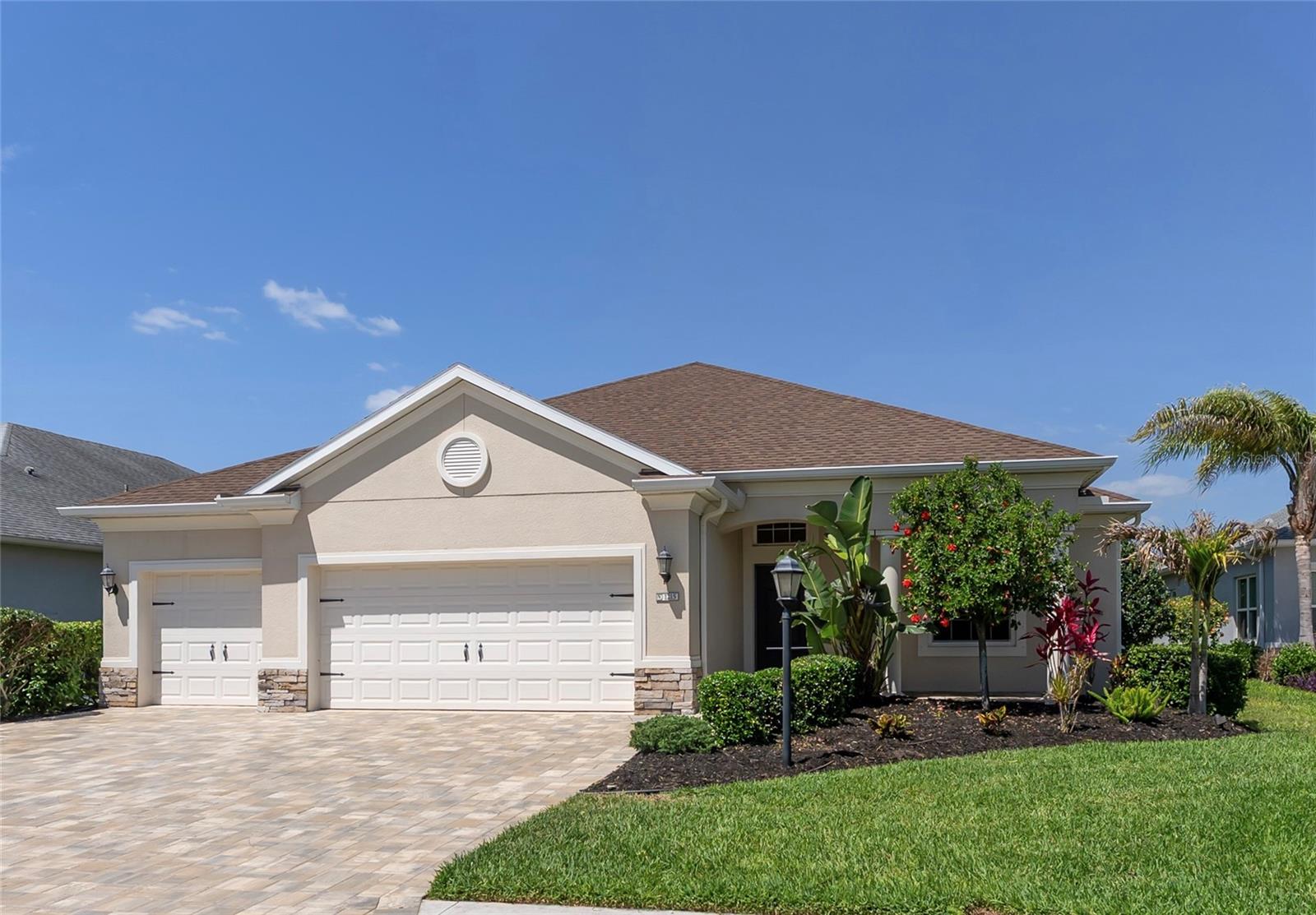 1215 Thornbury Drive — photo