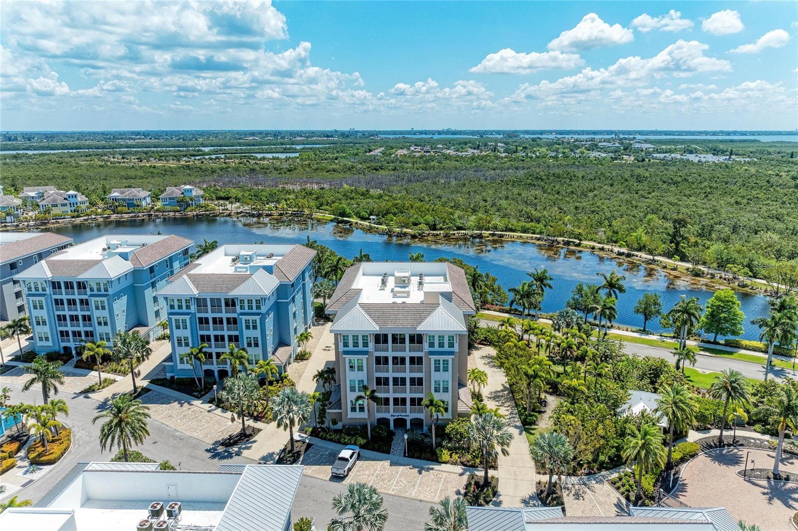 395 Aruba Circle 402 — photo