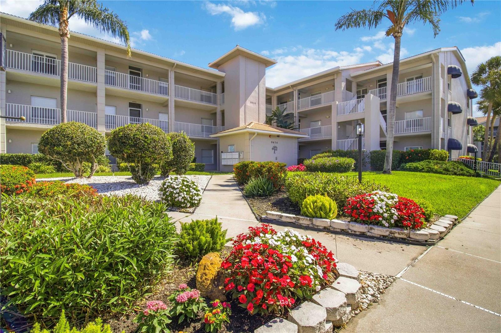 9630 Club South Circle 6209 — photo