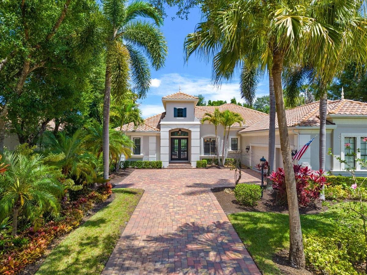 7527 Greystone Street — photo