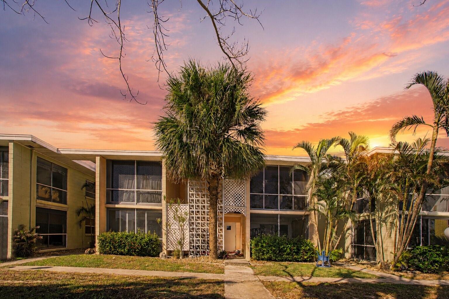 10215 Manatee Avenue W 7 — photo