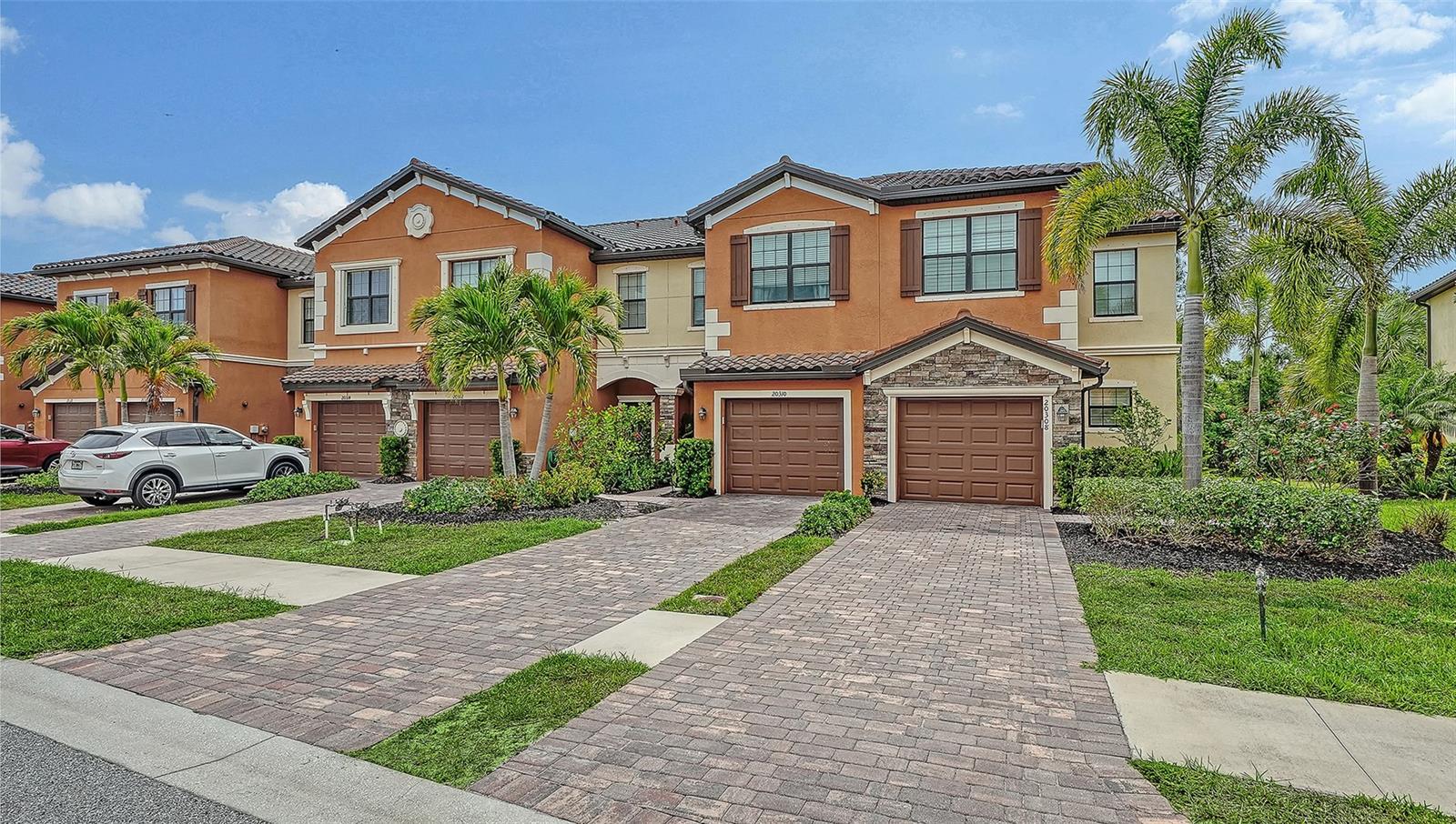 20310 Lagente Circle — photo
