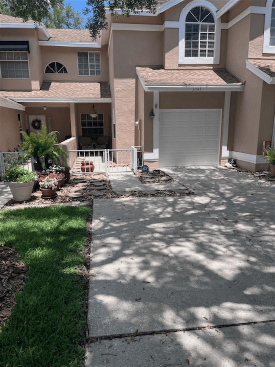 3047 Overlook Place — photo
