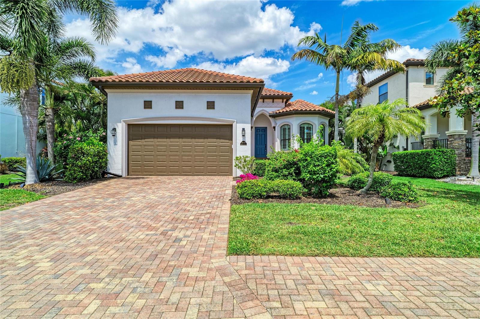 5819 Title Row Drive — photo