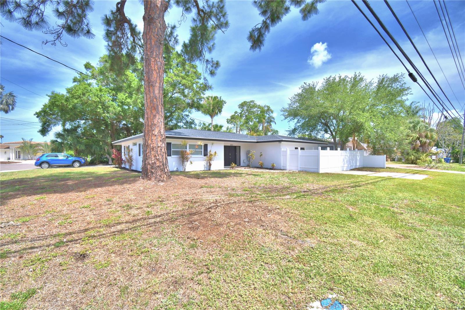 3553 Center Circle — photo