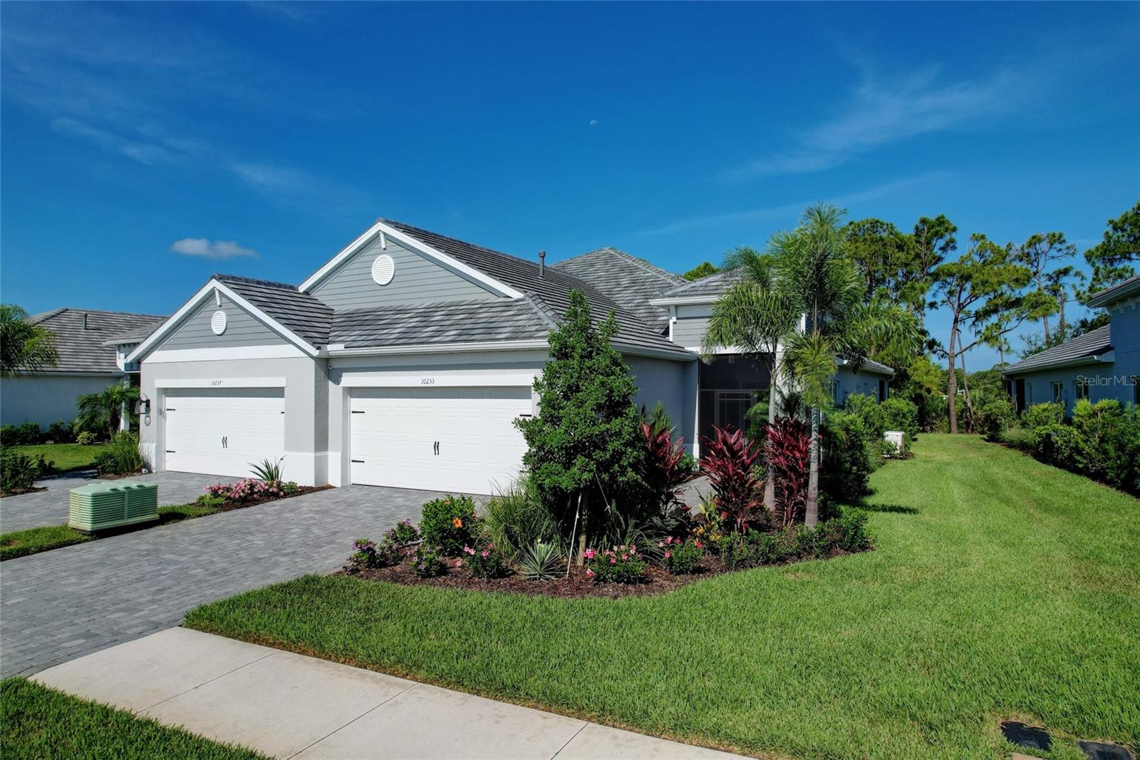 10233 Lake Wales Circle — photo