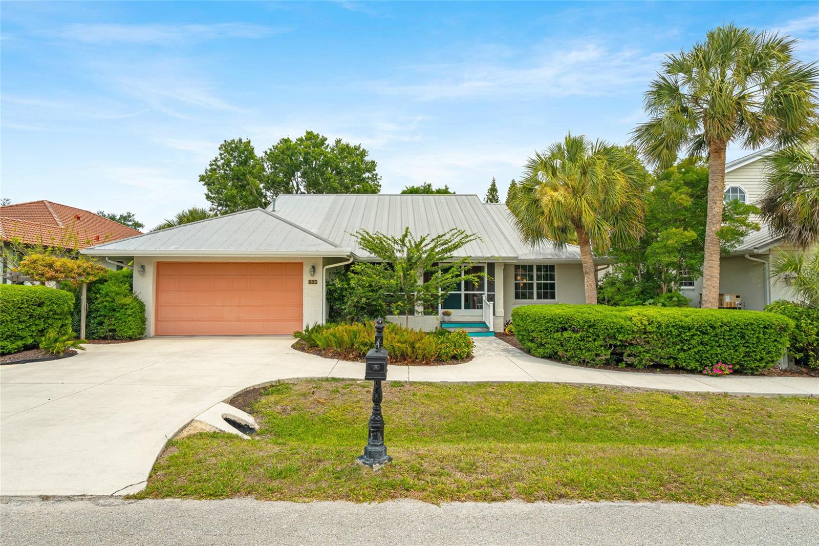 400 Tortuga Drive — photo