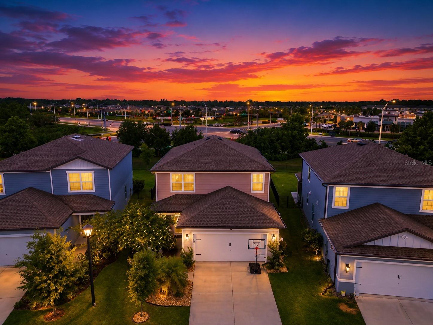 9109 Royal River Circle — photo