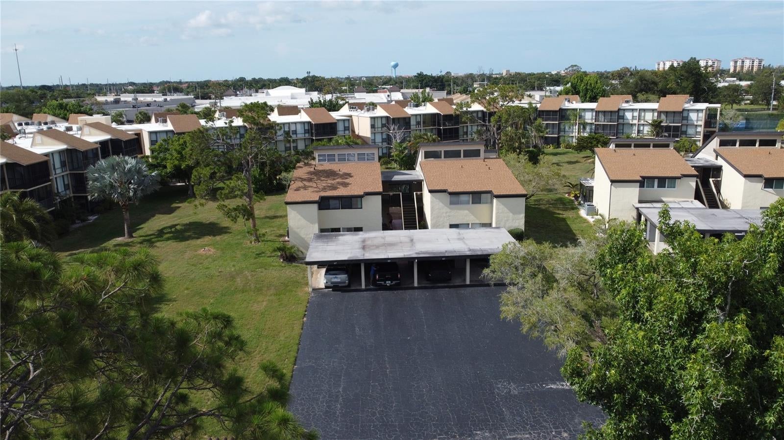 625 White Pine Tree Road 23 — photo