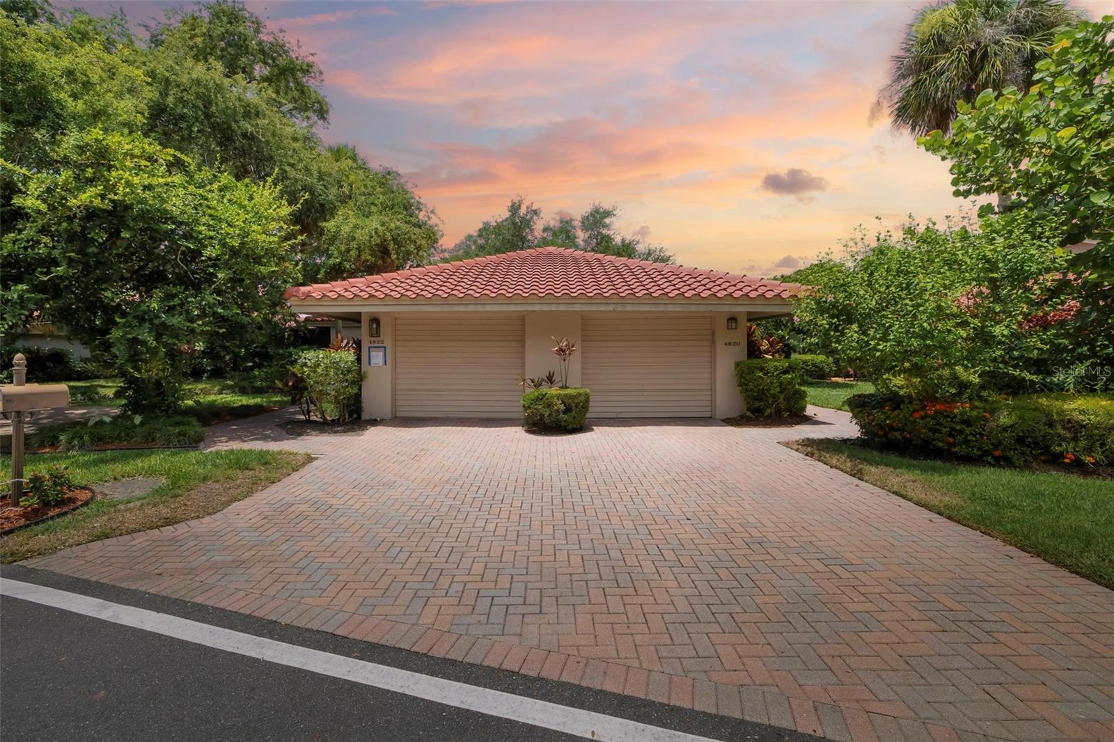 4820 Kestral Park Circle 18 — photo