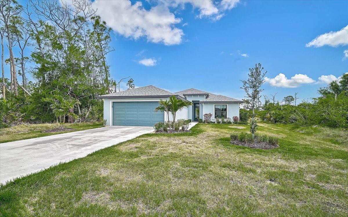 112 Hercules Drive — photo