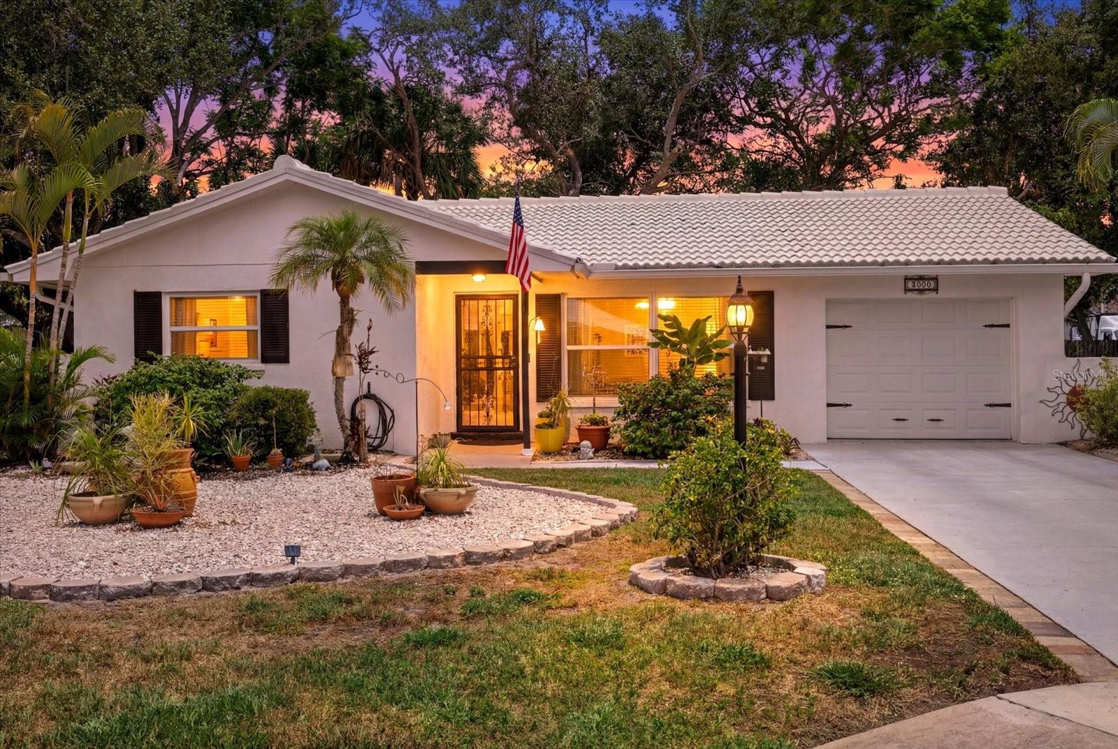 4305 Chinaberry Circle — photo
