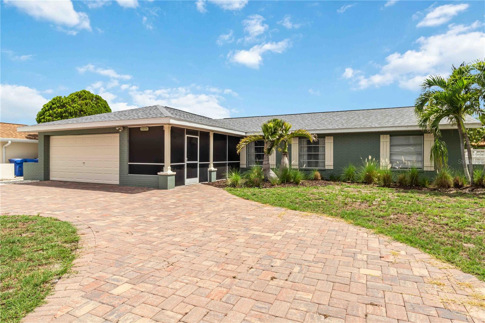 1004 Spindle Palm Way — photo