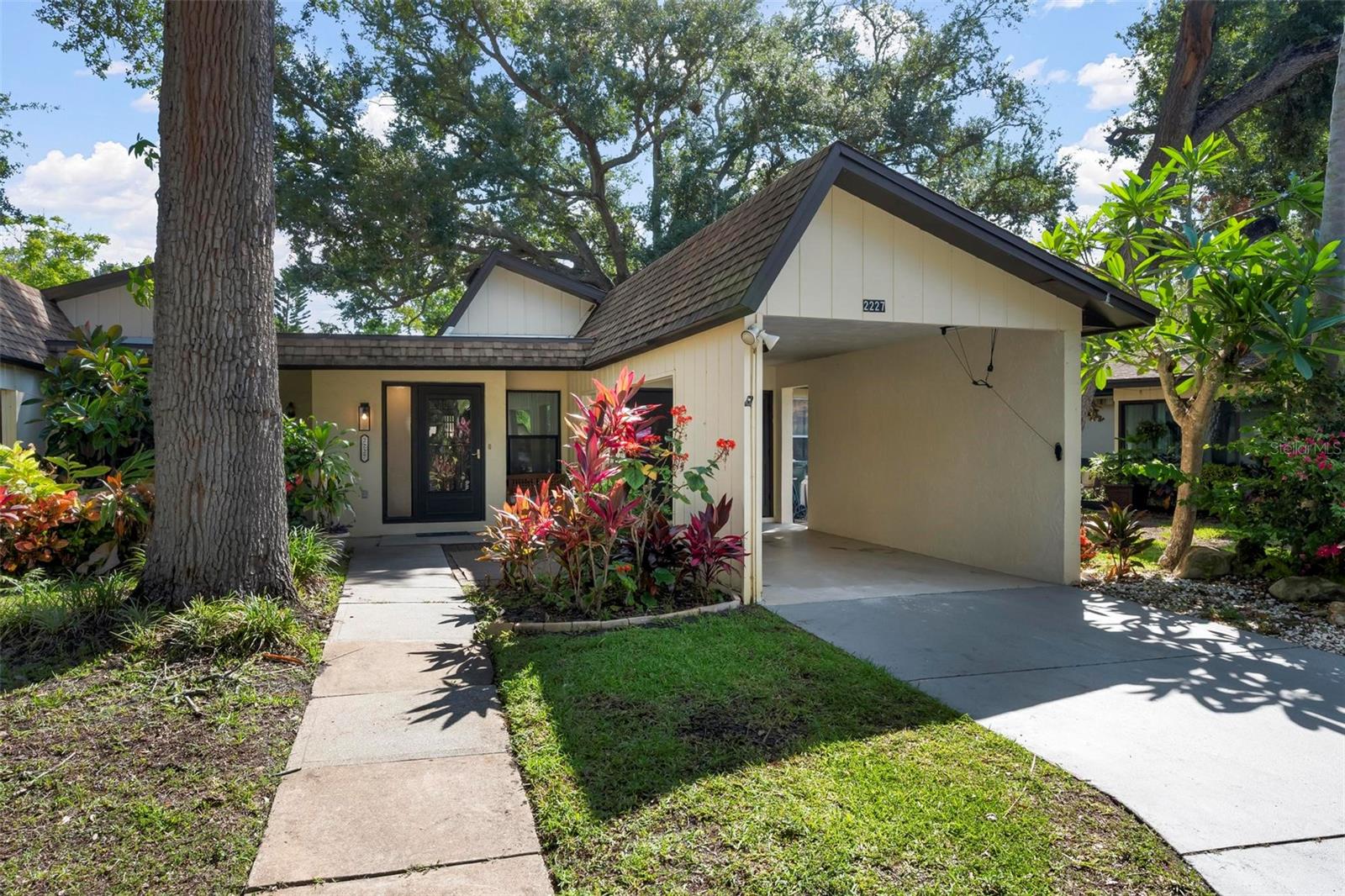 2227 Circlewood Drive 52 — photo