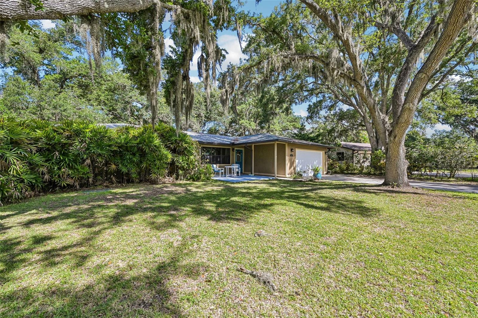 3304 Swaan Lane — photo