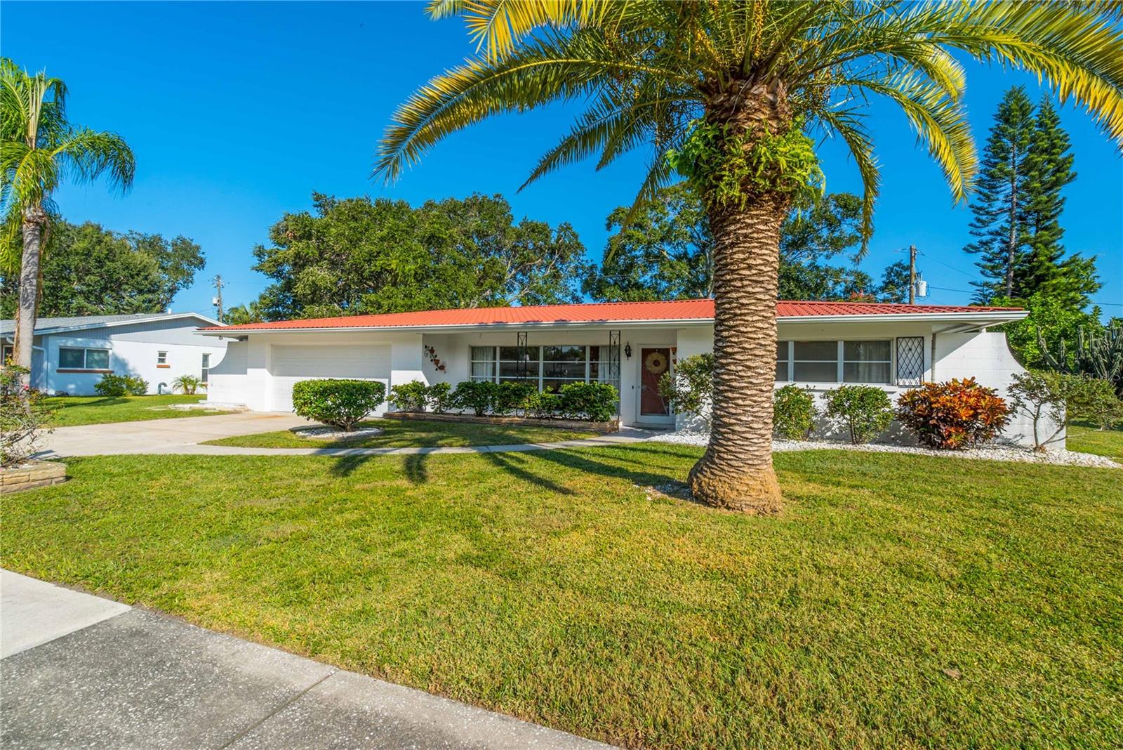 2521 Webber Street — photo