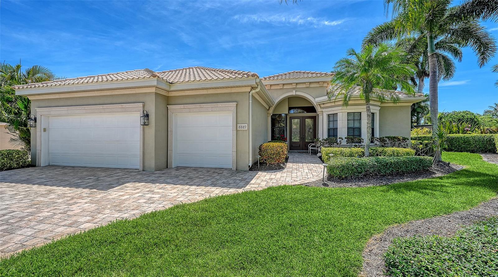 8889 Enclave Court — photo